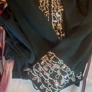 Traditional St. John knot pants suit